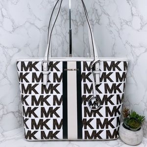 Michael Kors Medium Carryall Tote